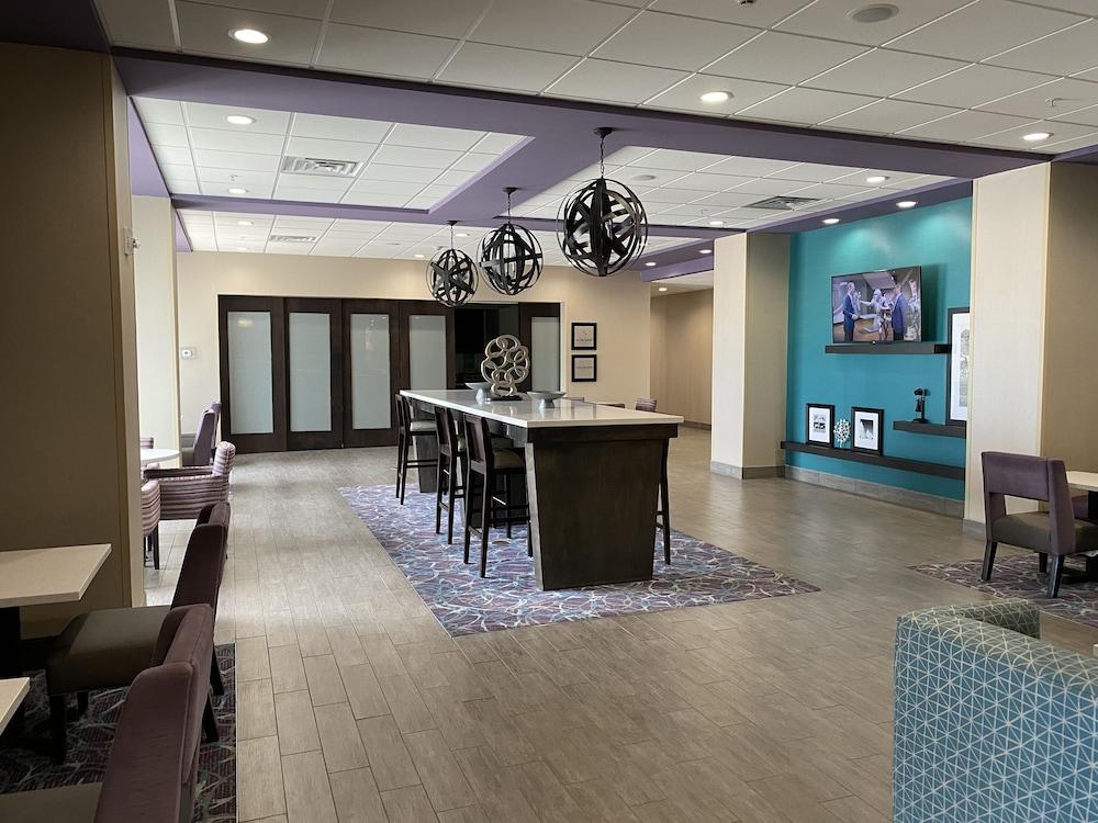 Hotel Hampton Ok